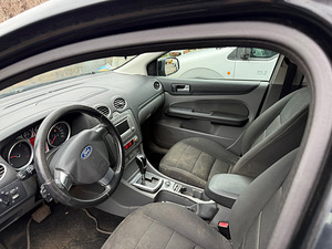Ford Focus 2.0 81kw 2009 varuosadeks (3 foto / 3)