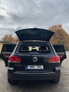 Vw Touareg 2006 v10 (9 foto / 15)