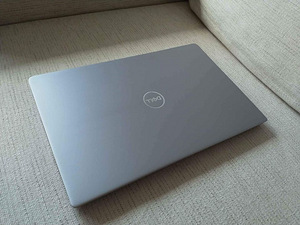Dell Latitude 7420 14" FHD i7-1185G7 32GB RAM 512 SSD Garant (2 foto / 6)