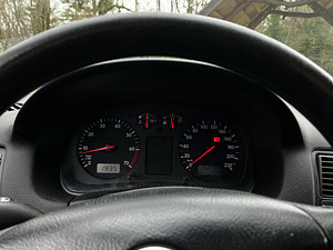 Volkswagen golf 4 1.4 55kw (8 foto / 12)
