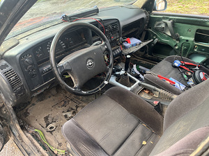 Opel Omega A (4 фото из 7)