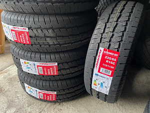 235/65/16 Fronway Icepower 989 115/113R (1 foto / 1)