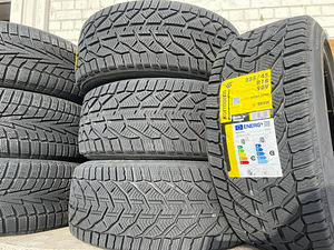 235/45/R18 Kormoran Snow (By Michelin) 98V lamellrehvid (1 foto / 1)