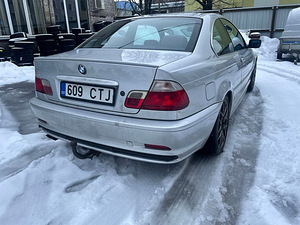 BMW 320 Turbo 2.2 125kW (8 foto / 9)