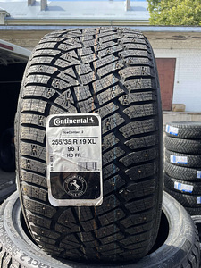 255/35/19 Continental Icecontact2 96t xl naastrehvid (1 foto / 1)