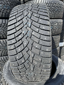 275/45/20 Pirelli Ice Zero2 110H XL (1 foto / 1)