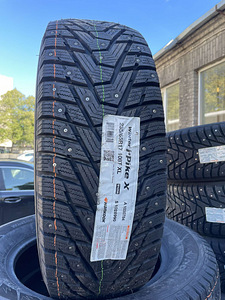 235/65/17 Hankook Winter i-pike X 108t naastrehvid