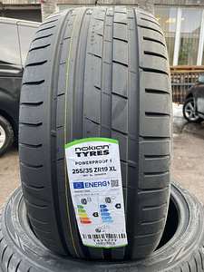 255/35/19 Nokian Powerproof1 96Y XL
