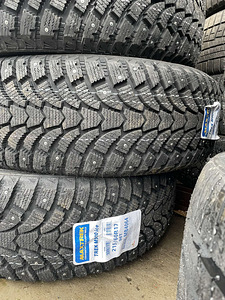 215/60/17 Maxtrek M900 96t naastrehvid (1 foto / 1)