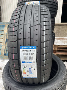 235/40/19 Triangle Effexsport th202 96y