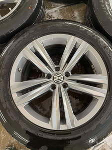 VW ORIGINAAL veljed 19x8.5 anduritega + rehvid
