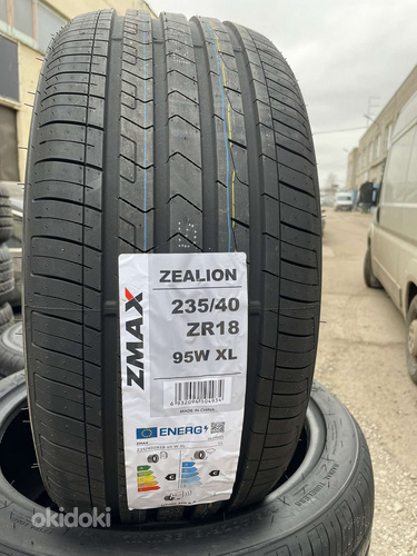 235/40/18 ZMAX ZEALION 95W XL
