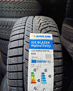 225/45/18 Sailun iceblazer alpine evo1 95v xl