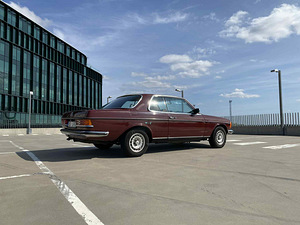 Mercedes Benz W123 kupee 280CE (10 foto / 10)