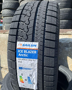 235/45/18 Sailun IceBlazer Arctic (1 foto / 1)