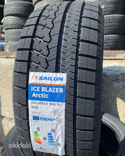 235/45/18 Sailun IceBlazer Arctic
