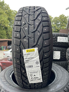 215/65/16 kormoran stud 102t xl (1 foto / 1)