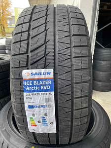 255/40/20 sailun iceblazer arctic evo 101t xl lamellrehvid (1 foto / 1)
