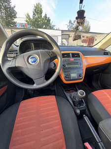 FIAT PUNTO 2006a 1.4 57Kw (5 foto / 6)