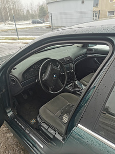BMW 523I (8 фото из 11)