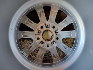 BMW Style 236 17" 5x120 valuveljed + lamellrehv Bridgestone (4 foto / 9)