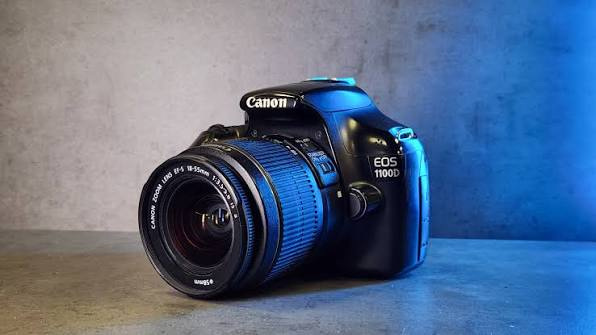 Фотоаппарат Canon 1100D
