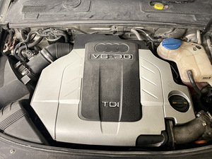 Audi A6 AVANT (8 фото из 8)