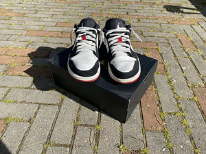 Air jordan 1 low black toe (3 фото из 6)