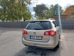 M/V VW Passat B6 2007a 2.0 103kw 4Motion (3 foto / 11)