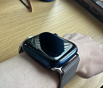 Apple Watch Series 6, 44 мм