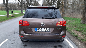 Volkswagen Touareg (7 foto / 13)
