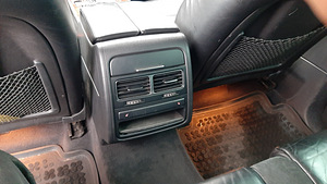 Volkswagen Touareg (10 foto / 13)