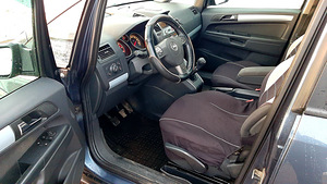 OPEL ZAFIRA (9 foto / 9)
