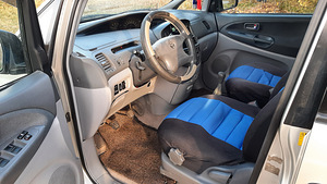 TOYOTA PREVIA (12 фото из 12)
