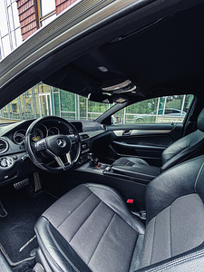 MERCEDES-BENZ C220 2011 (15 foto / 15)