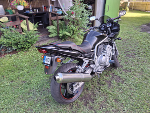 Yamaha fazer 1000 (1 foto / 3)