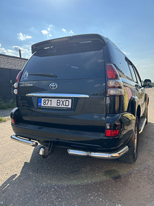 Toyota Land Cruiser 120 (5 foto / 11)