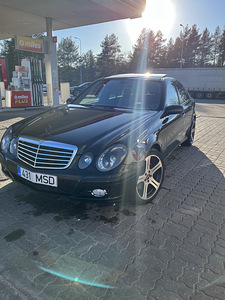 Mercedes Benz w211 4matic (4 foto / 10)