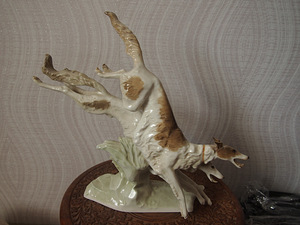 Antiikne portselanist figuur Hutschenreuther greyhoundid (2 foto / 7)