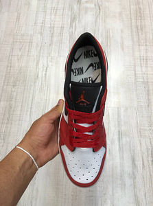 Nike tossud jordan low 1 punane (2 foto / 4)