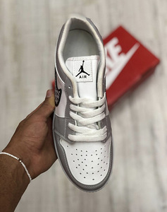 Nike Dior x Air Jordan 1 tossud (2 foto / 4)