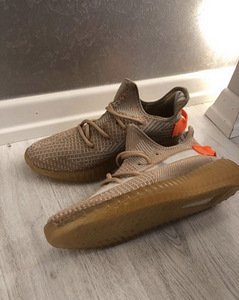 Adidas Yeezy Boost 350 v2 Clay tossud (2 foto / 4)