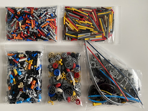 Lego Technic 42083 Bugatti Chiron (5 foto / 6)