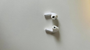 AirPods Pro (5 фото из 6)