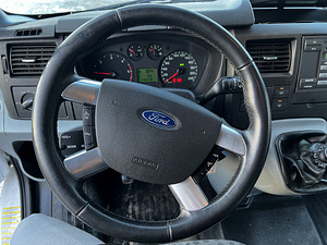 Ford Transit Tourneo (7 foto / 12)