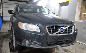 Volvo s80 2.4d 151kw automaat Varuosad ühest autost (2 foto / 7)