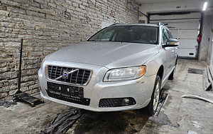 Volvo v70 2.4d 120kw automaat Запчасти от одного автомобиля