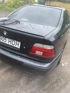 BMW e39 на запчасти (2 фото из 7)