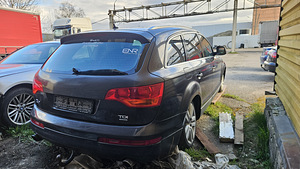 Audi q7 3.0tdi 155kw automat Varuosad ühest autost (3 foto / 7)