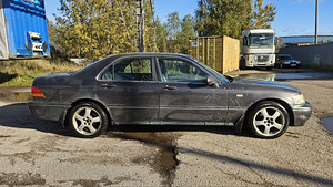 Varuosadeks Honda legend (3 foto / 8)